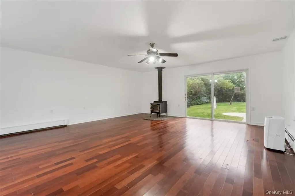 1467 Goshen Turnpike Middletown NY 10941