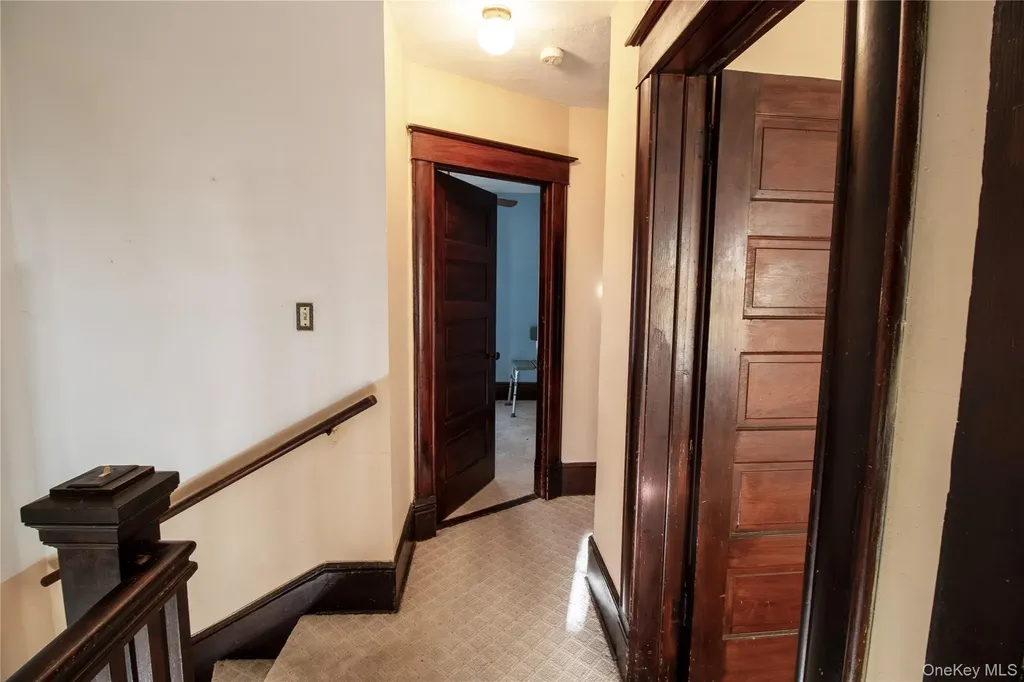 409 Baker Street Poughkeepsie NY 12603