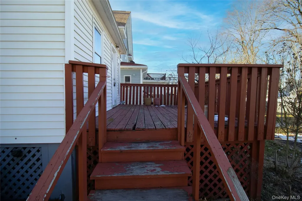 409 Baker Street Poughkeepsie NY 12603
