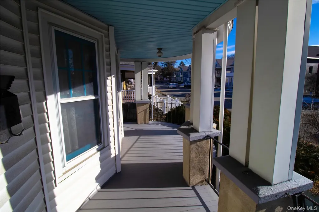409 Baker Street Poughkeepsie NY 12603