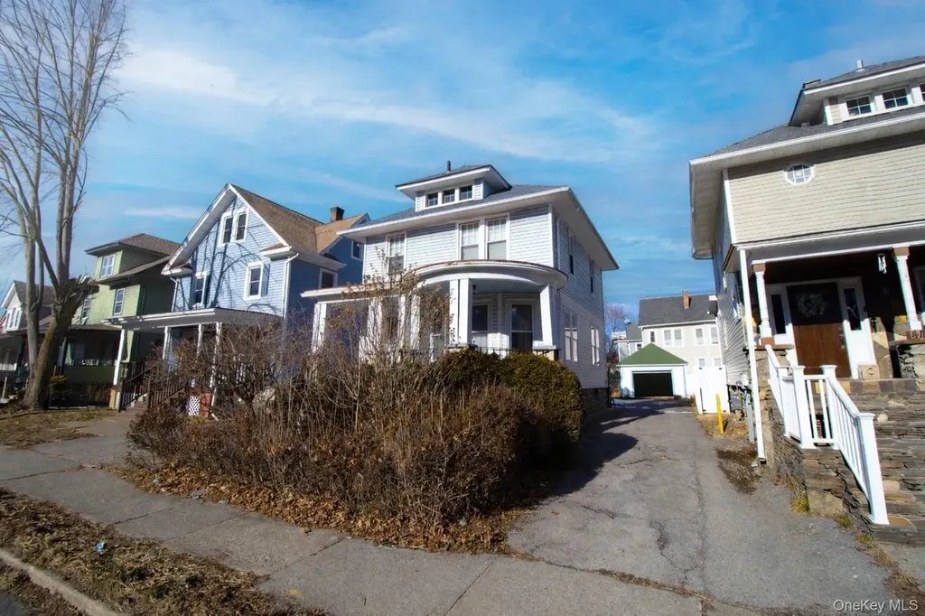 409 Baker Street Poughkeepsie NY 12603