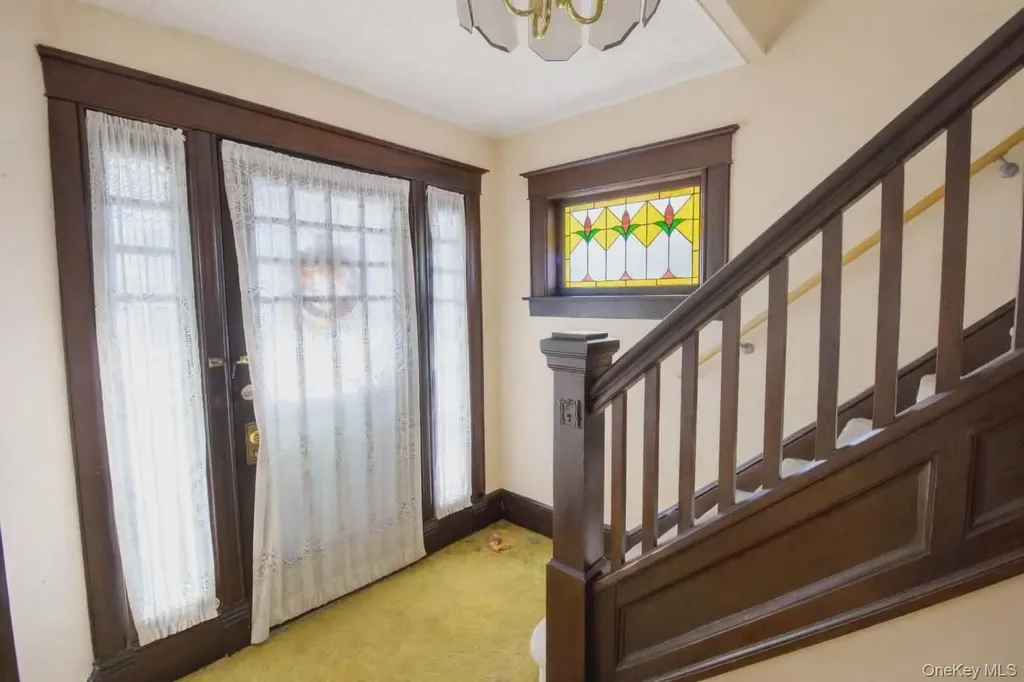 409 Baker Street Poughkeepsie NY 12603