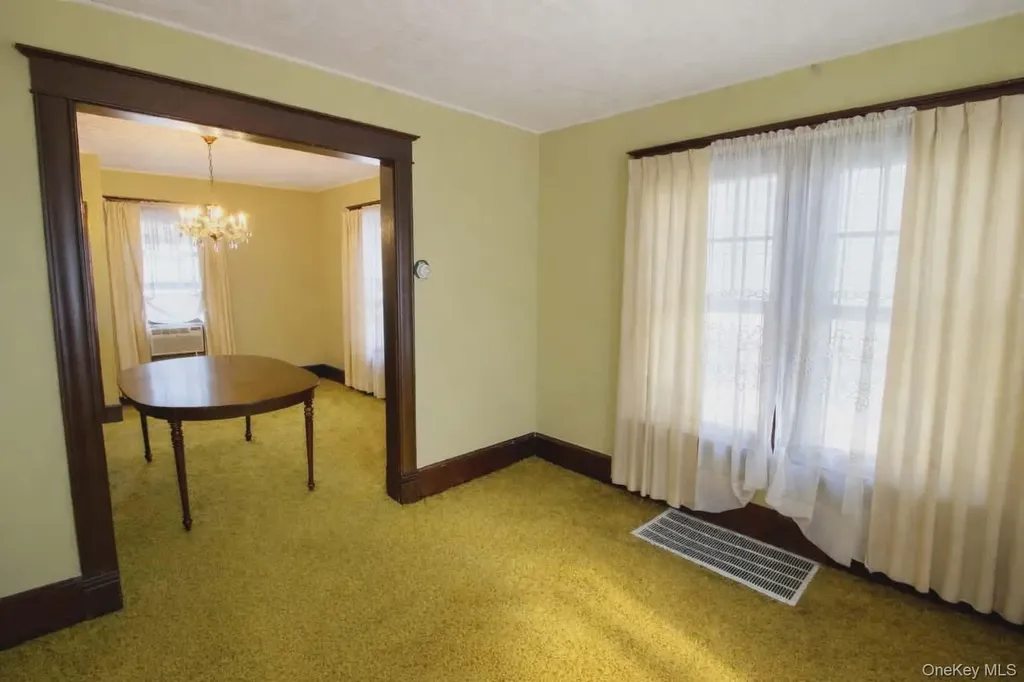 409 Baker Street Poughkeepsie NY 12603