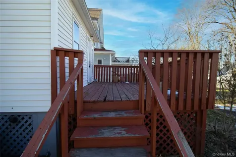 409 Baker Street Poughkeepsie NY 12603