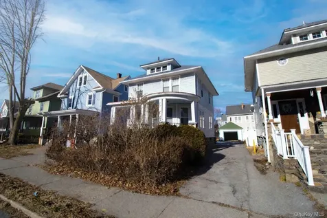 409 Baker Street Poughkeepsie NY 12603