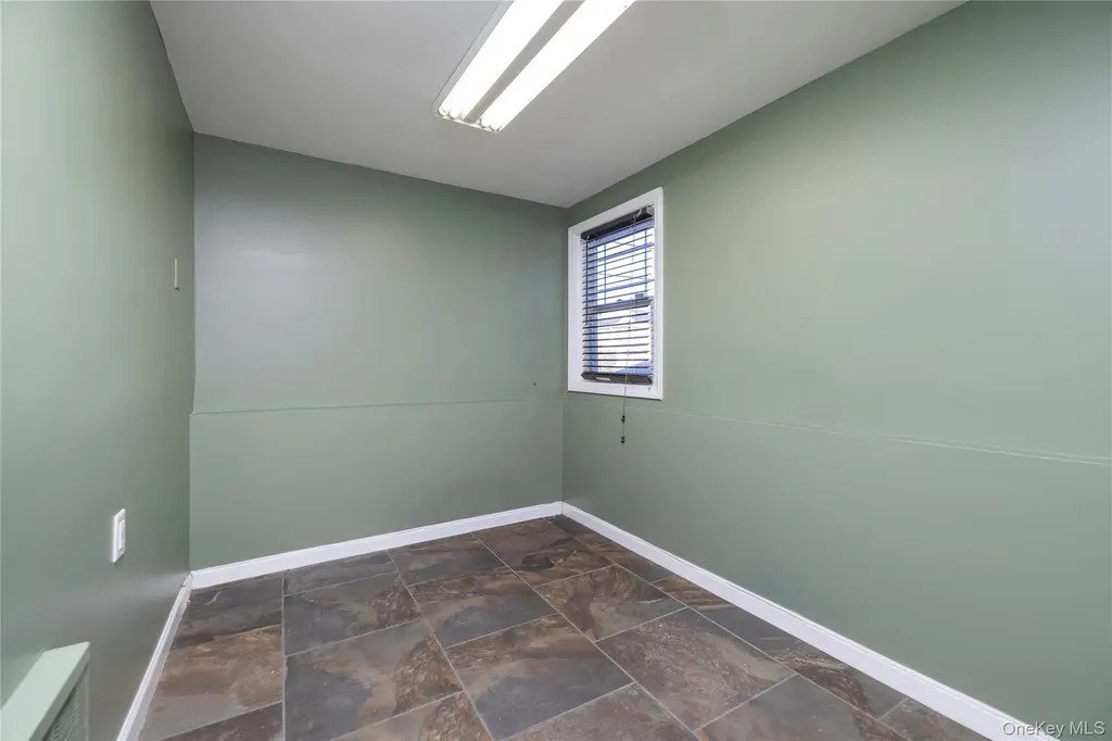 136 Greenway Road Lido Beach NY 11561