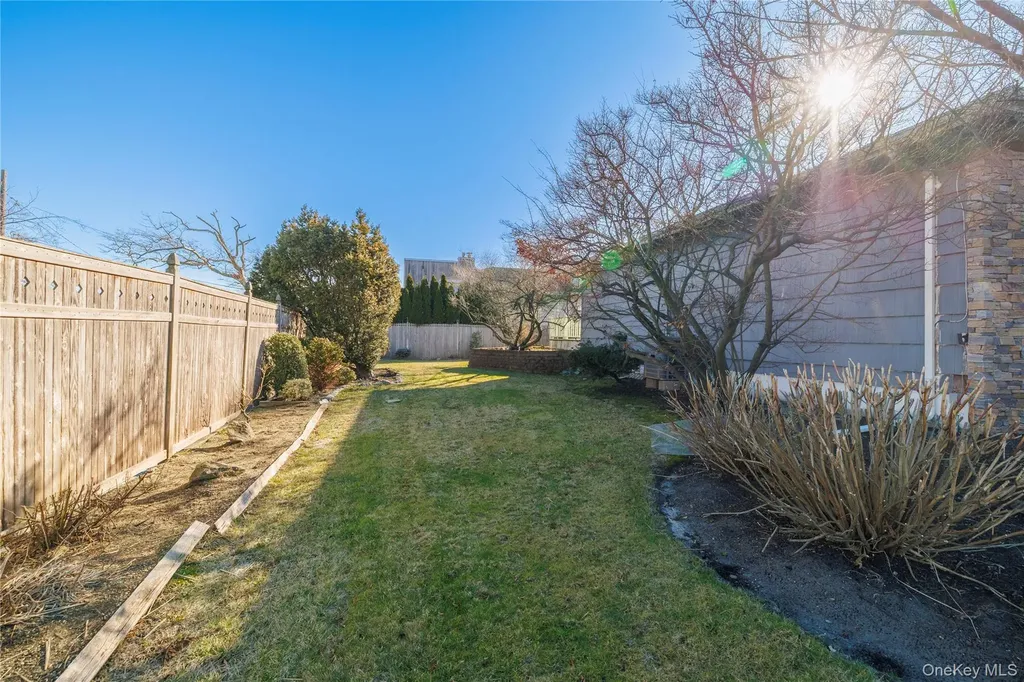 136 Greenway Road Lido Beach NY 11561