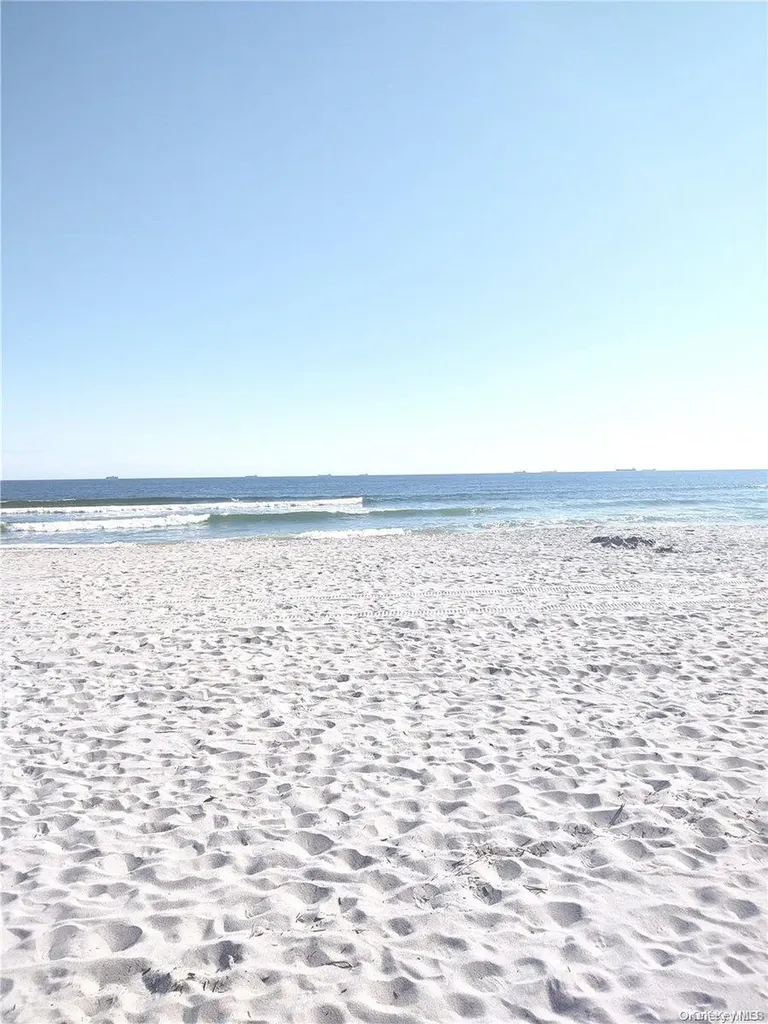 136 Greenway Road Lido Beach NY 11561