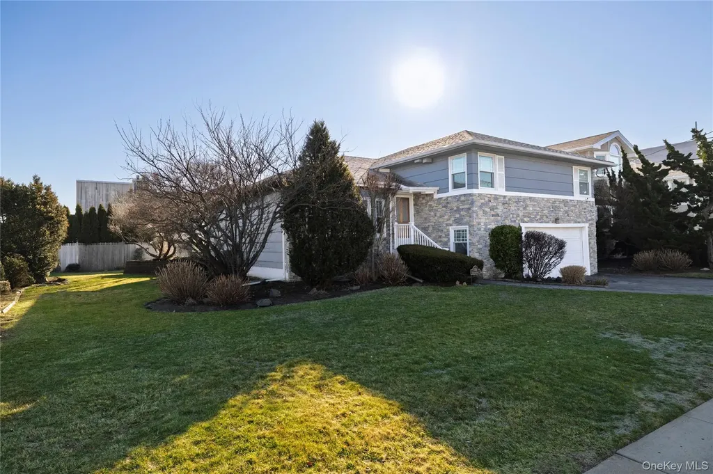 136 Greenway Road Lido Beach NY 11561