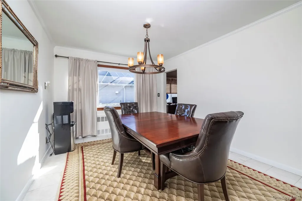 136 Greenway Road Lido Beach NY 11561