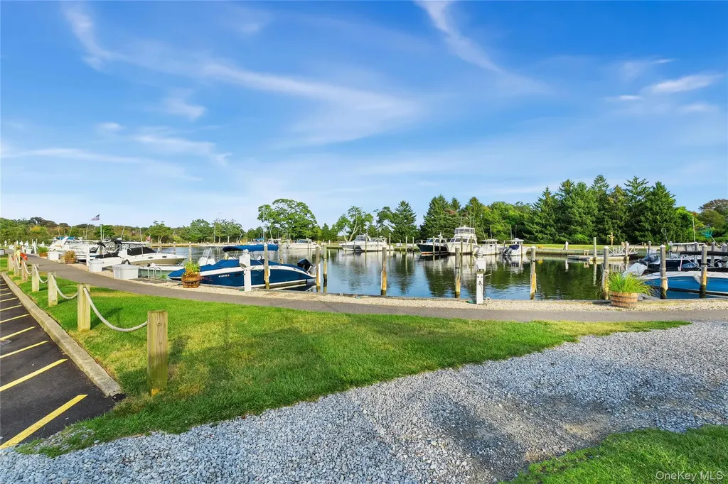 31 Admirals Drive E Bay Shore NY 11706