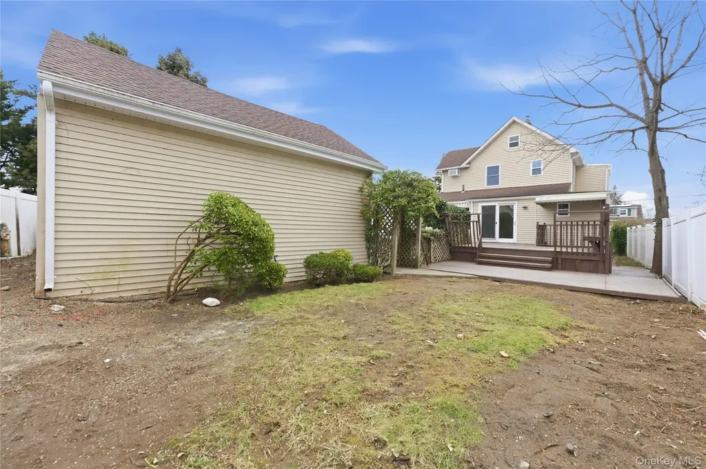 2984 Dorlon Place Baldwin NY 11510