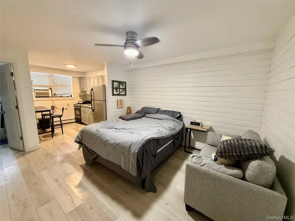 65 W Broadway Long Beach NY 11561