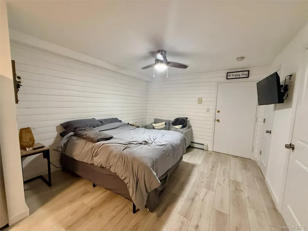 65 W Broadway Long Beach NY 11561