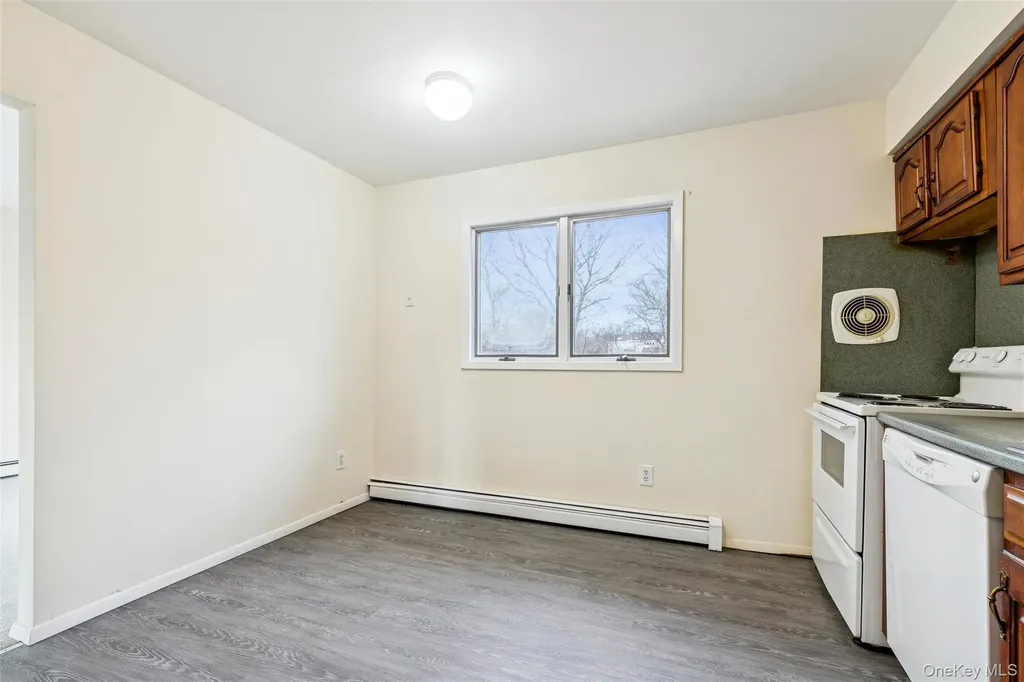 129 E Woodside Avenue Patchogue NY 11772