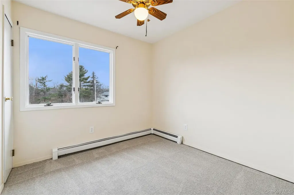 129 E Woodside Avenue Patchogue NY 11772