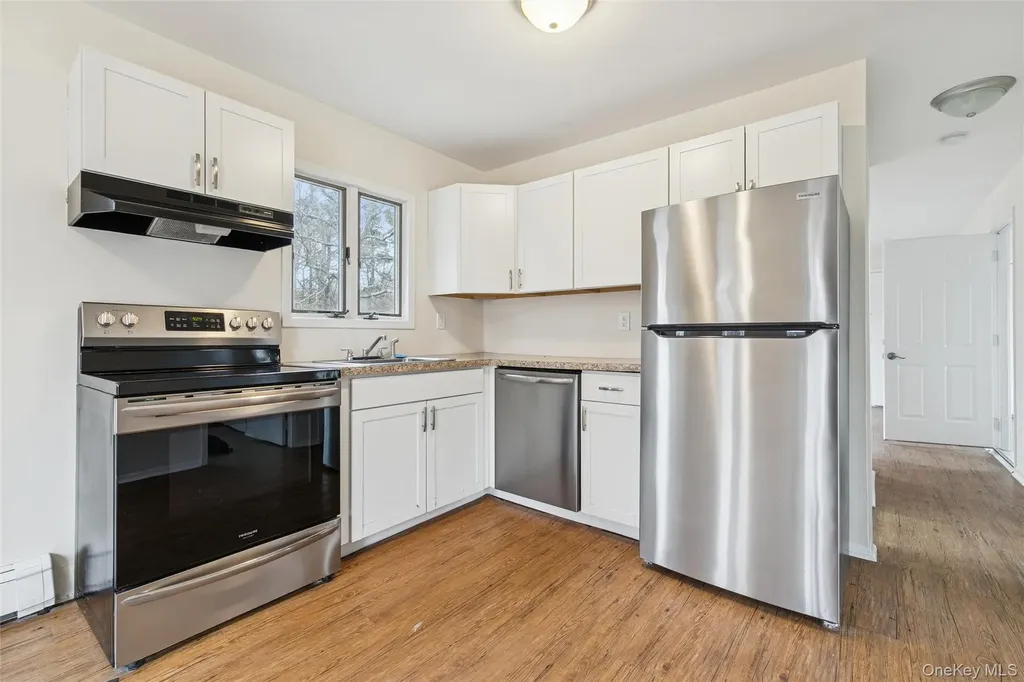 129 E Woodside Avenue Patchogue NY 11772