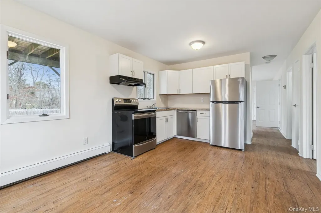 129 E Woodside Avenue Patchogue NY 11772