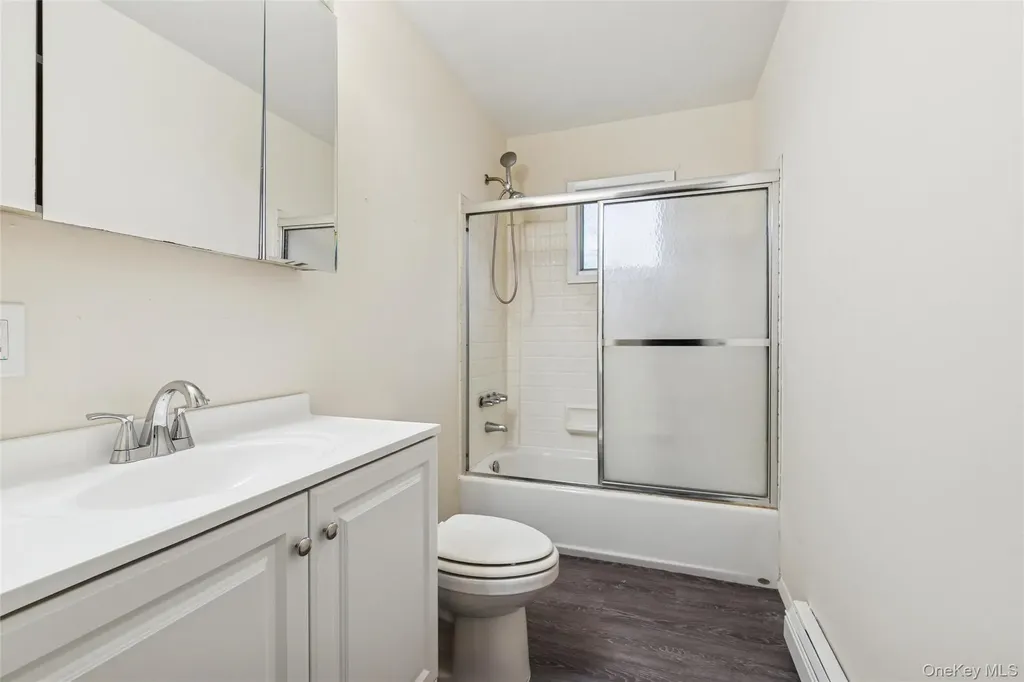 129 E Woodside Avenue Patchogue NY 11772