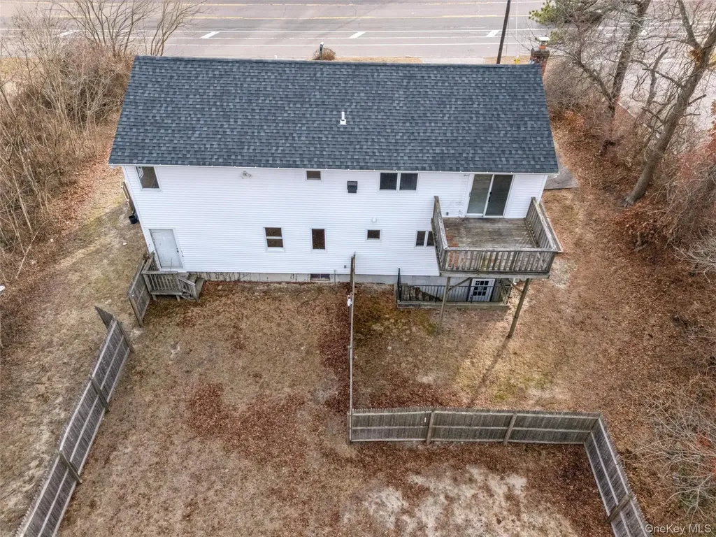129 E Woodside Avenue Patchogue NY 11772