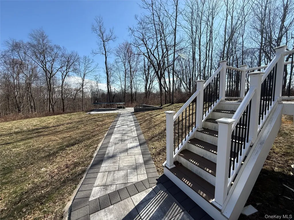 30 Copper Rock Road Walden NY 12586