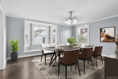 8 The Serpentine New Rochelle NY 10801