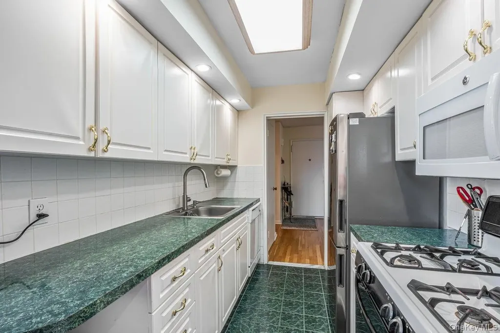 18-50 211 Street Bayside NY 11360