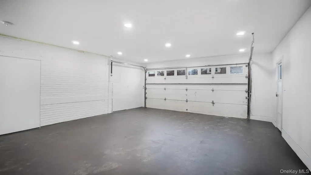 39 Acacia Avenue Hempstead NY 11550