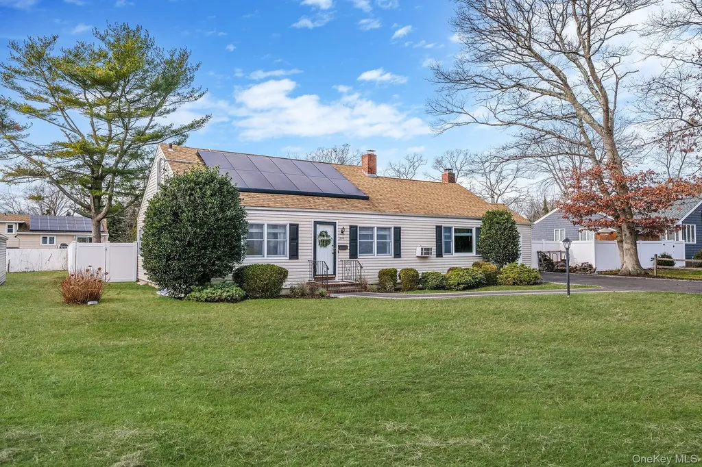 114 Monroe Avenue Patchogue NY 11772