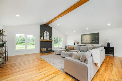 327 Hynes Road Poughquag NY 12570