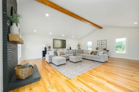 327 Hynes Road Poughquag NY 12570