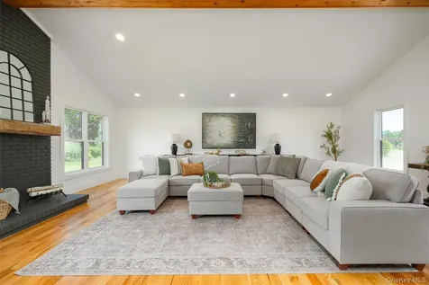 327 Hynes Road Poughquag NY 12570