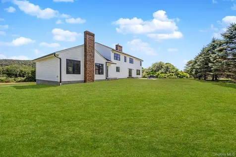 327 Hynes Road Poughquag NY 12570