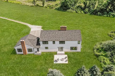 327 Hynes Road Poughquag NY 12570