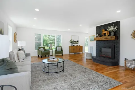 327 Hynes Road Poughquag NY 12570
