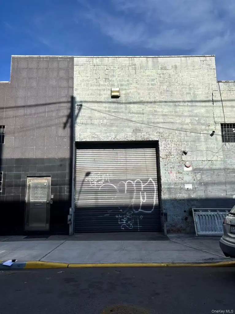 11615 15th Avenue College Point NY 11356