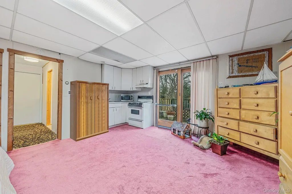 1432 Gardiner Drive Bay Shore NY 11706