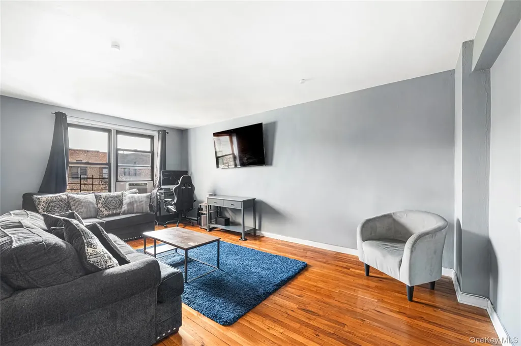 282 E 35th Street Brooklyn NY 11203