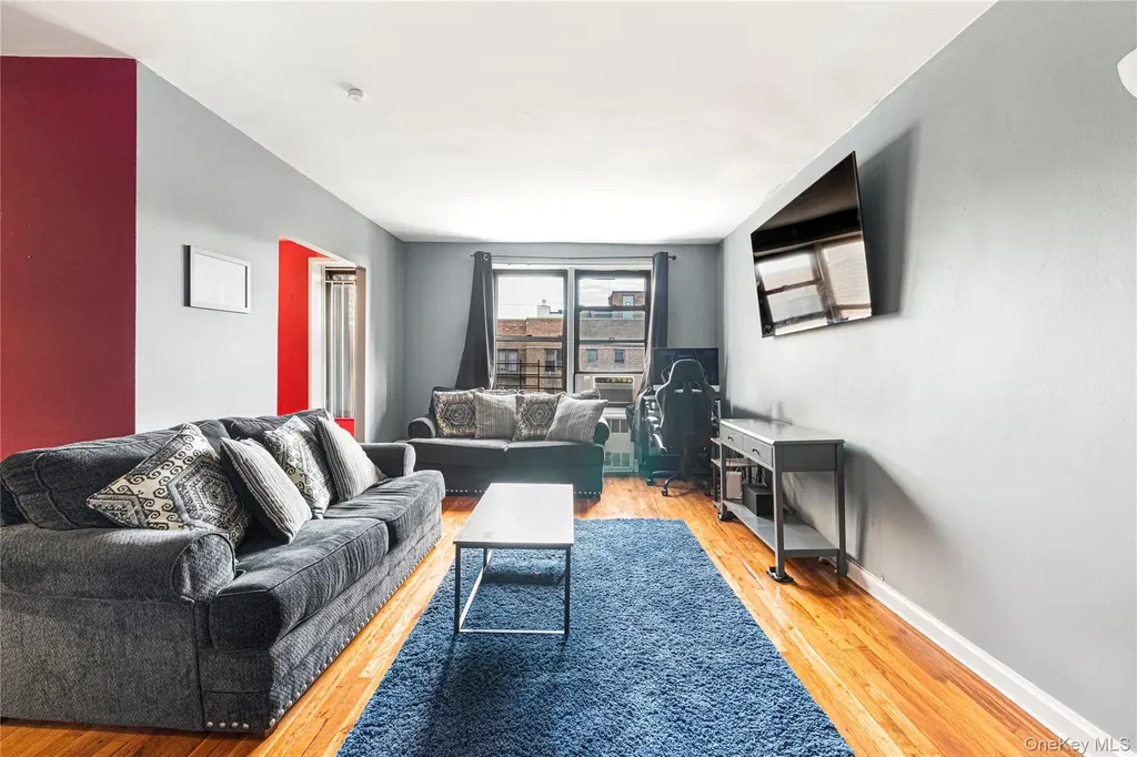 282 E 35th Street Brooklyn NY 11203