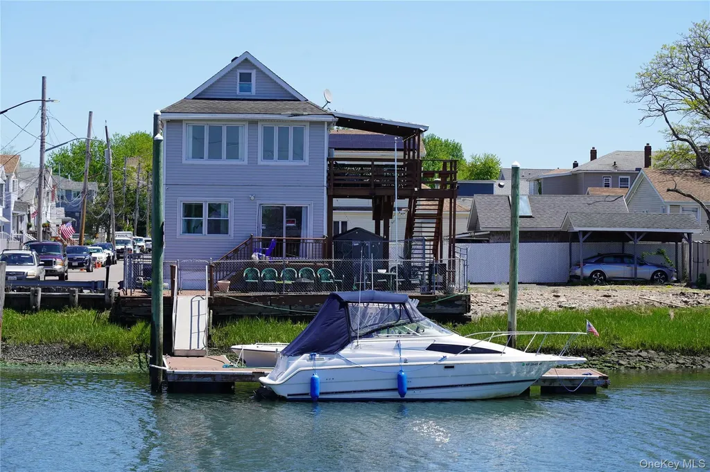 9934 164th Avenue Howard Beach NY 11414