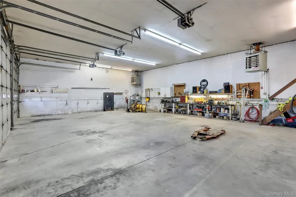 16 Sloop Hill Road New Windsor NY 12553