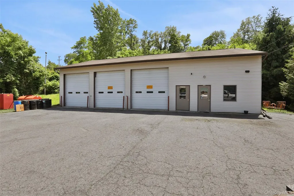 16 Sloop Hill Road New Windsor NY 12553