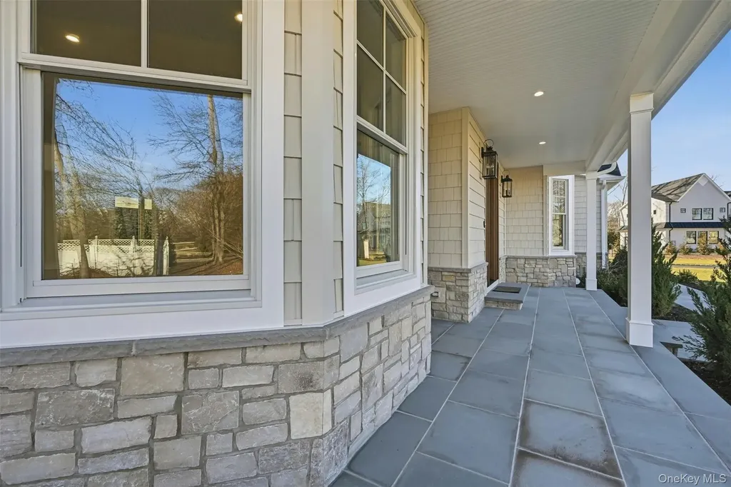 75 Crescent Court Wading River NY 11792