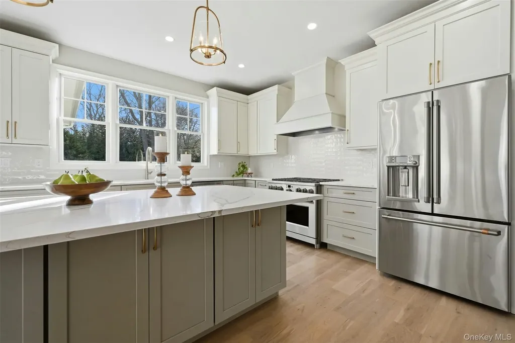 75 Crescent Court Wading River NY 11792