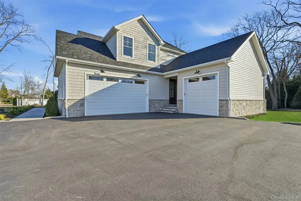 75 Crescent Court Wading River NY 11792