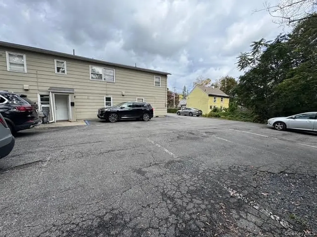 717 Broadway Newburgh NY 12550