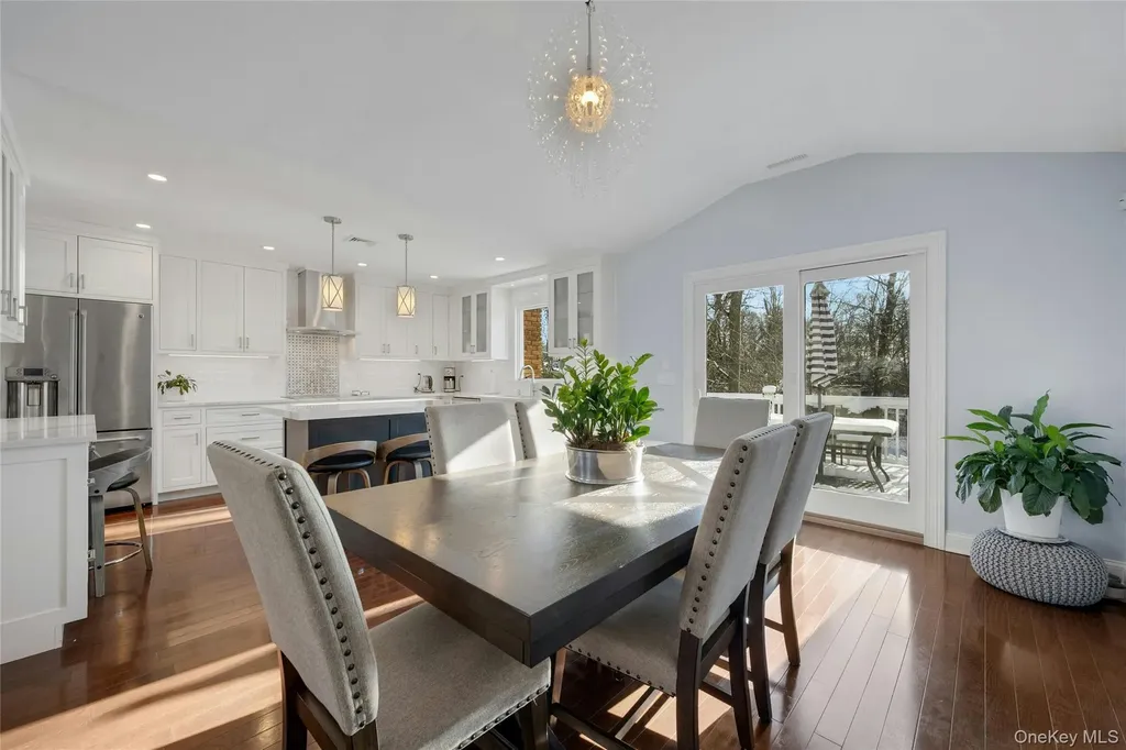 30 Highclere Lane Valhalla NY 10595