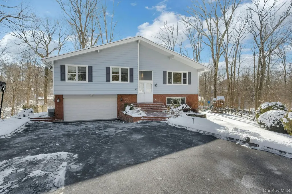 30 Highclere Lane Valhalla NY 10595