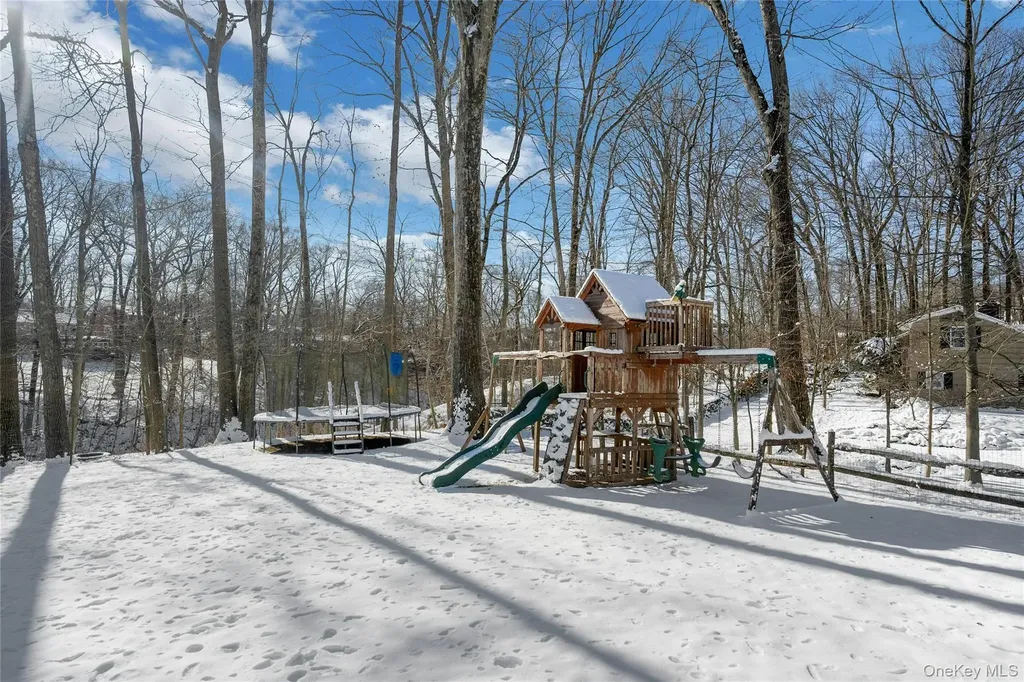 30 Highclere Lane Valhalla NY 10595