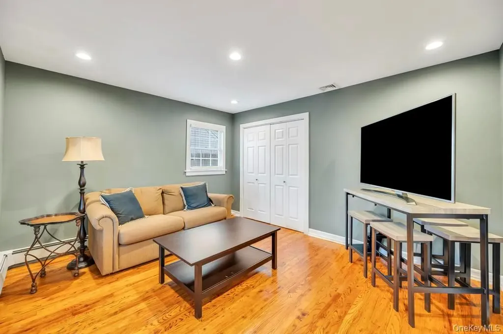 3597 Martha Boulevard Bethpage NY 11714